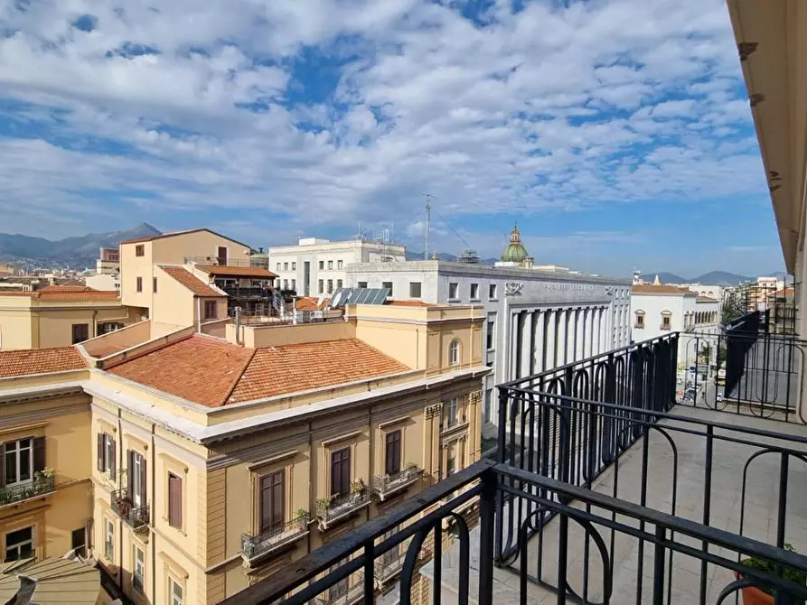 ufficio in vendita a Palermo in zona Centro storico