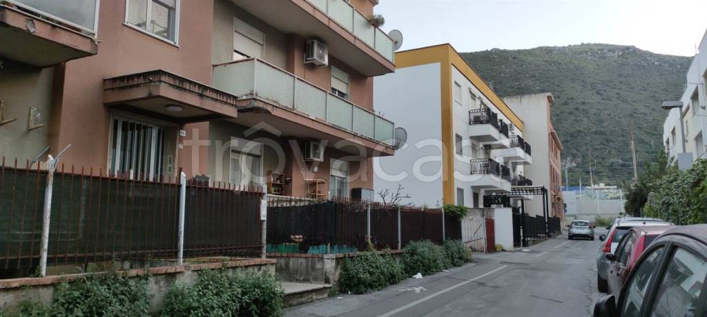 appartamento in vendita a Palermo in zona Pallavicino