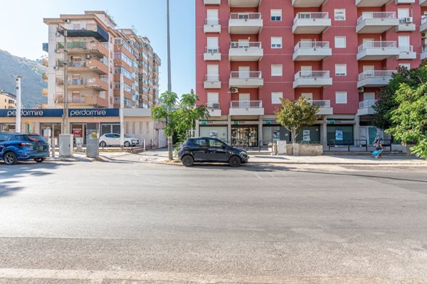 appartamento in vendita a Palermo in zona Mezzomonreale