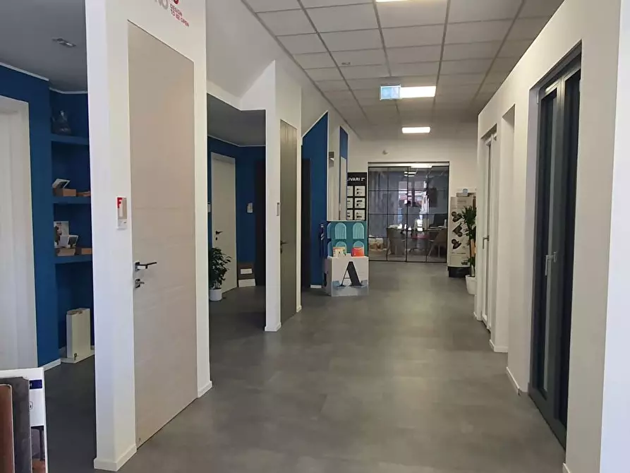 negozio in vendita a Palermo in zona Libertà
