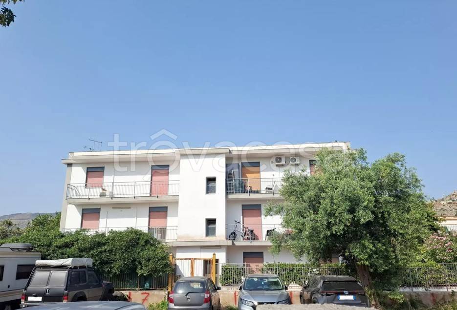 appartamento in vendita a Palermo in zona Partanna
