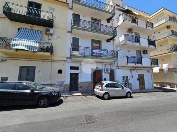 quadrivano in vendita a Palermo in zona Chiavelli