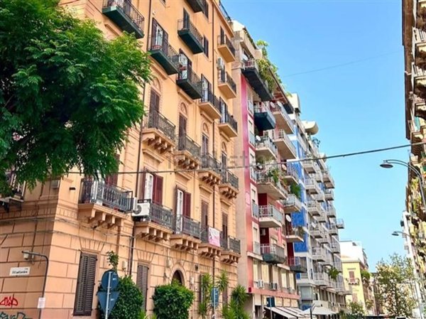 appartamento in vendita a Palermo in zona Libertà