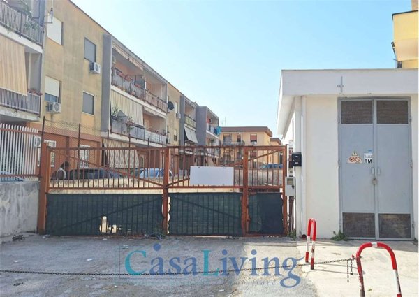 locale di sgombero in vendita a Palermo in zona Cruillas