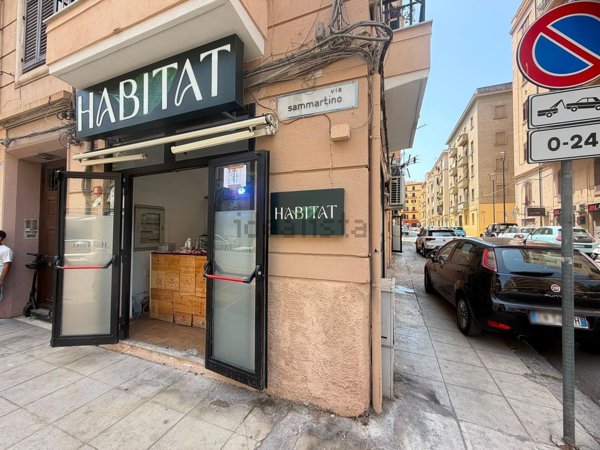 locale commerciale in vendita a Palermo in zona Libertà
