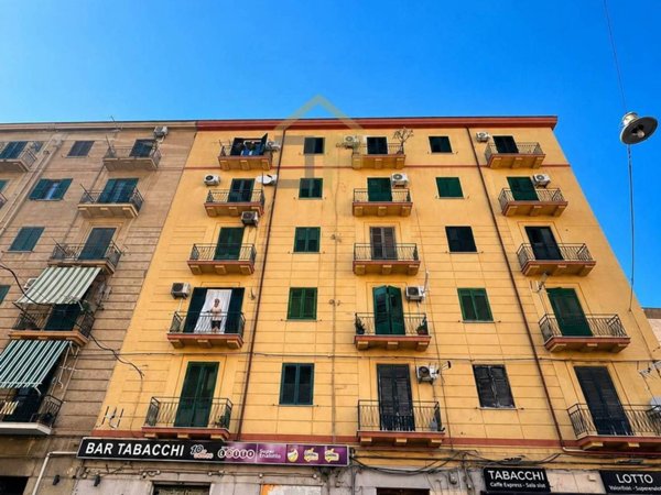 appartamento in vendita a Palermo in zona Montegrappa / Santa Rosalia