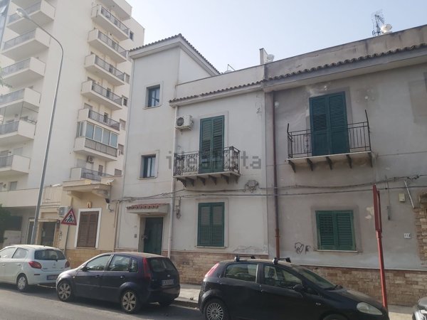 appartamento in vendita a Palermo in zona Uditore