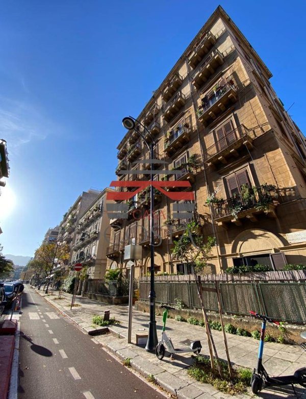 appartamento in vendita a Palermo in zona Libertà