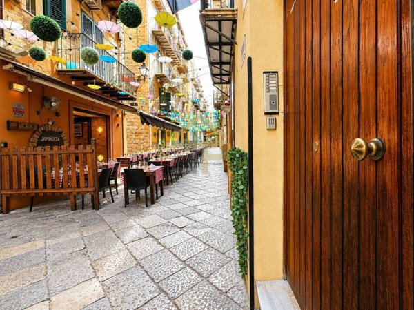 appartamento in vendita a Palermo in zona Centro storico