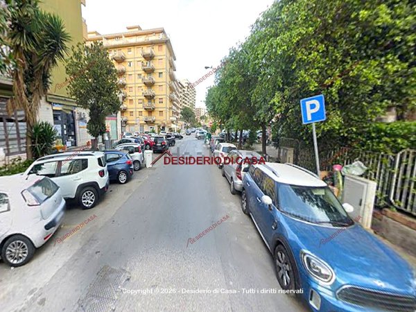 appartamento in vendita a Palermo in zona Malaspina/Palagonia