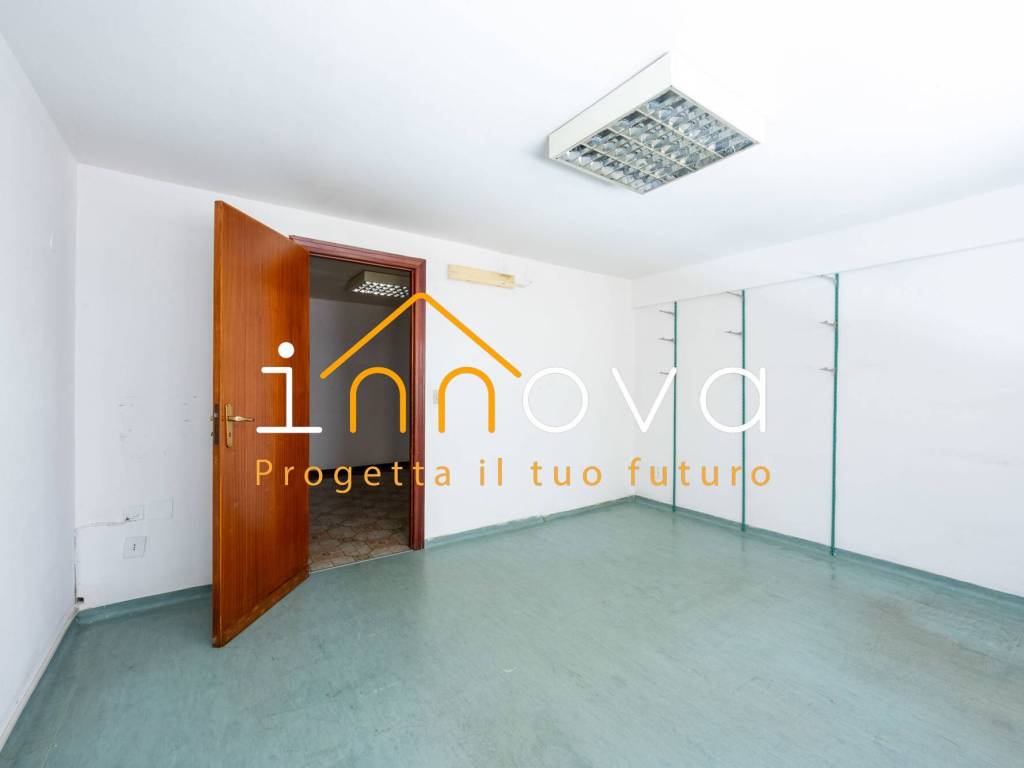 ufficio in vendita a Palermo in zona Politeama