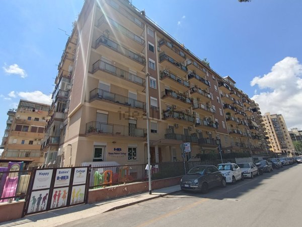 appartamento in vendita a Palermo in zona San Lorenzo