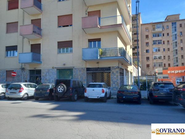 locale commerciale in vendita a Palermo