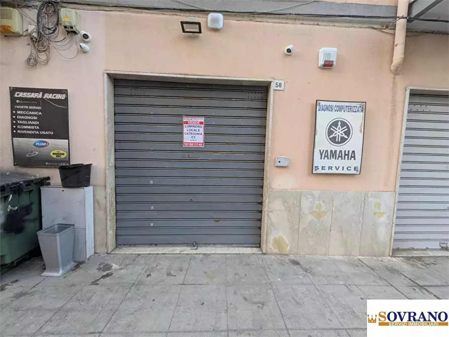 locale commerciale in vendita a Palermo in zona Noce