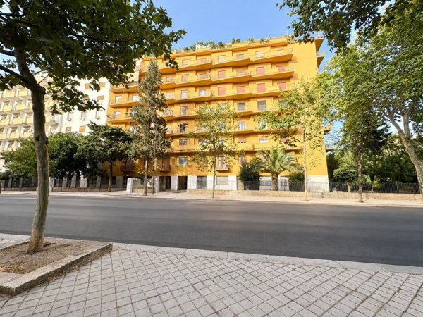 appartamento in vendita a Palermo in zona Libertà