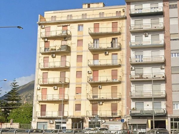 appartamento in vendita a Palermo in zona Altarello
