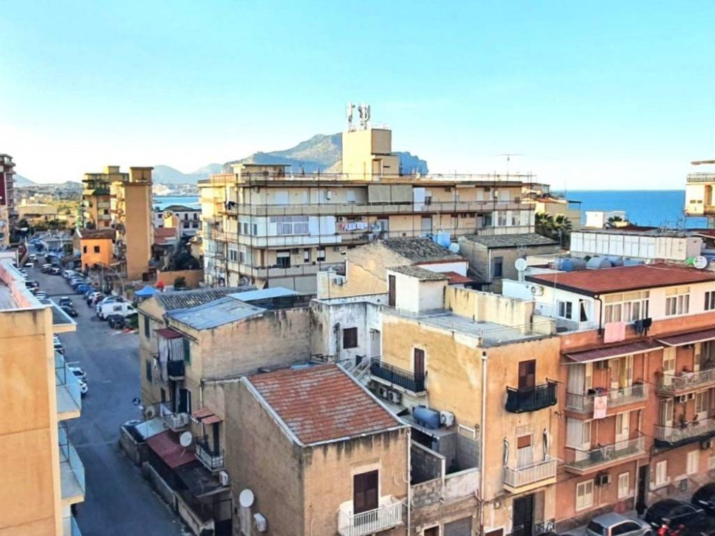 appartamento in vendita a Palermo in zona Settecannoli