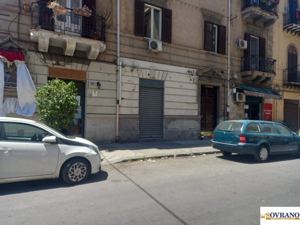 locale commerciale in vendita a Palermo
