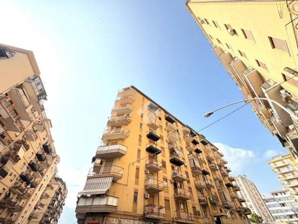 appartamento in vendita a Palermo in zona Oreto