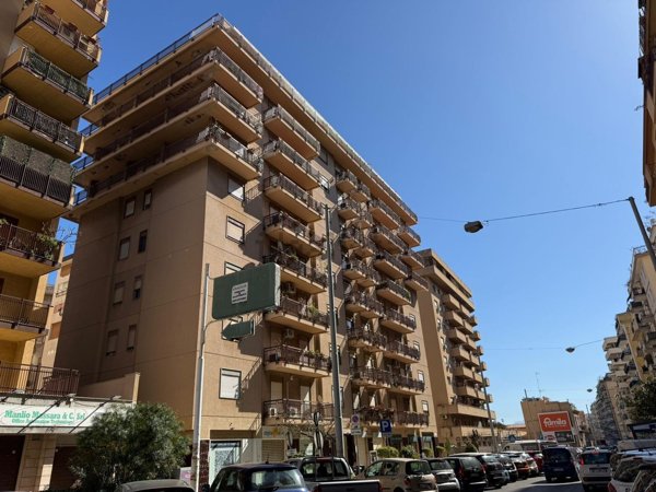 appartamento in vendita a Palermo