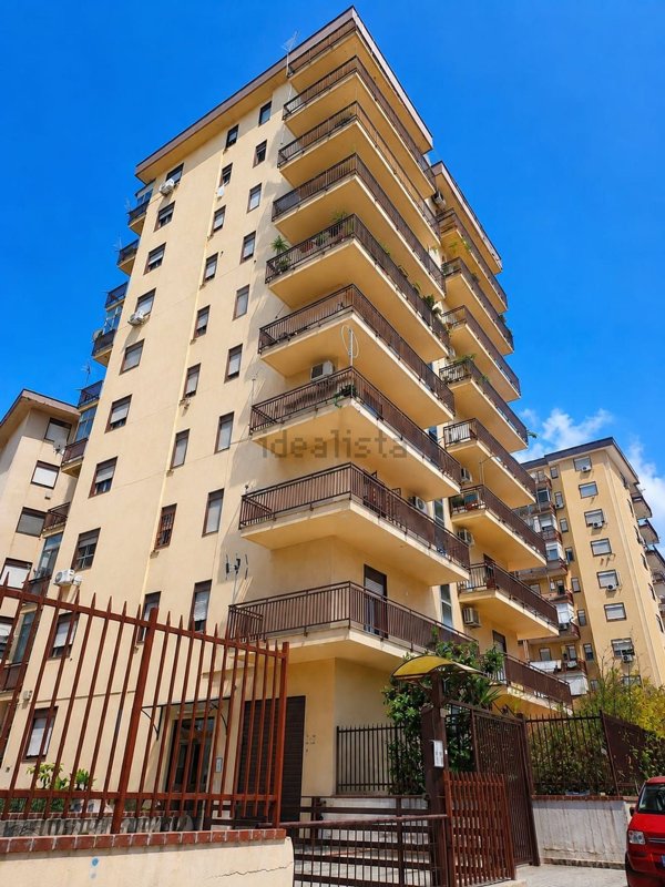 appartamento in vendita a Palermo in zona Mezzomonreale