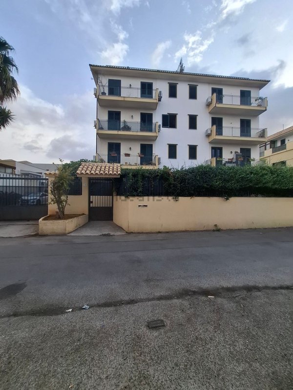 appartamento in vendita a Palermo in zona Pallavicino