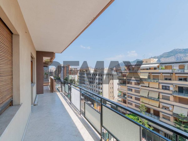 appartamento in vendita a Palermo in zona Libertà