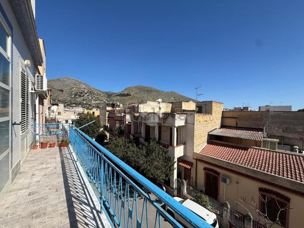 appartamento in vendita a Palermo in zona Partanna