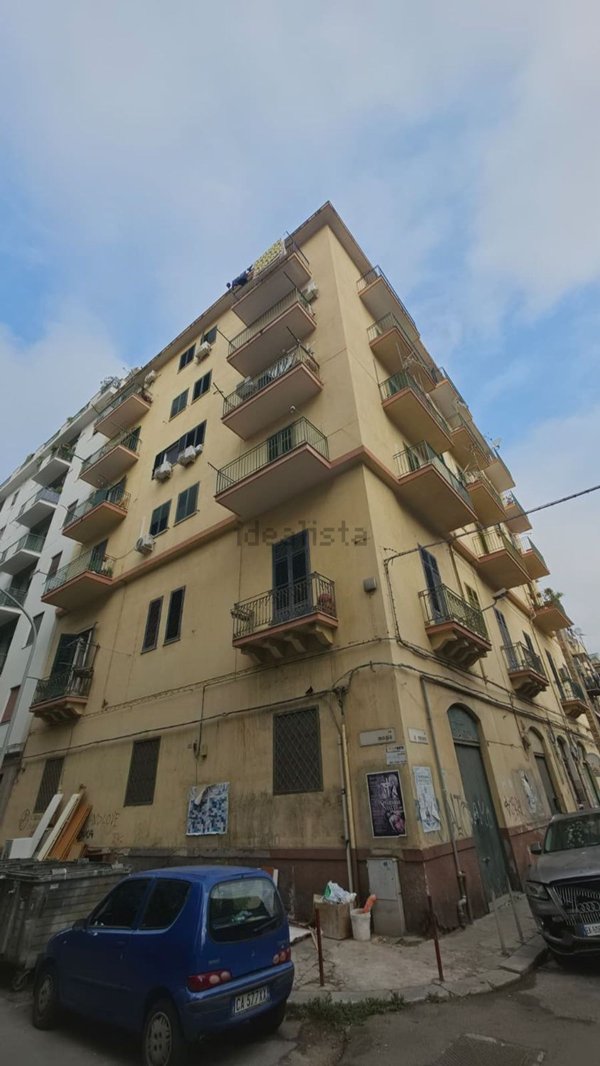 appartamento in vendita a Palermo in zona Zisa