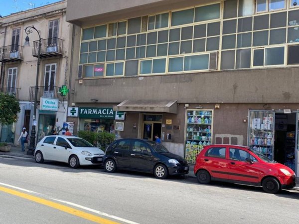 ufficio in vendita a Palermo in zona Montegrappa / Santa Rosalia