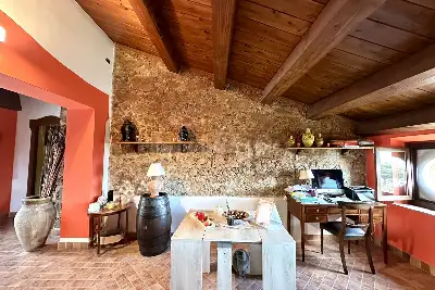 casa indipendente in vendita a Palermo in zona San Lorenzo