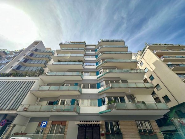 casa indipendente in vendita a Palermo in zona Libertà