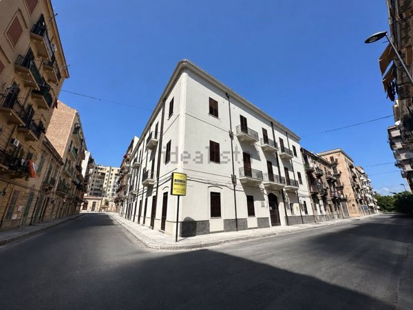 appartamento in vendita a Palermo in zona Oreto