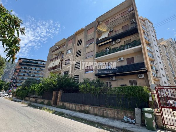 appartamento in vendita a Palermo in zona Resuttana