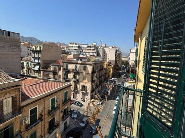 appartamento in vendita a Palermo in zona Montegrappa / Santa Rosalia