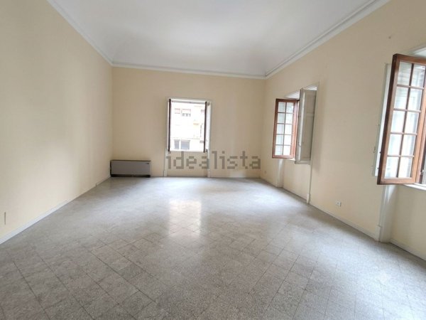 appartamento in vendita a Palermo in zona Politeama