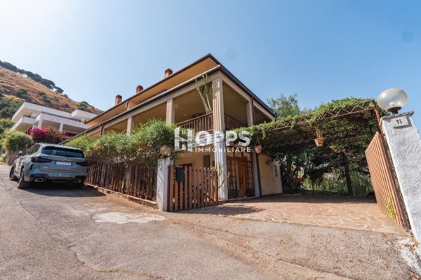 casa indipendente in vendita a Palermo in zona Baida