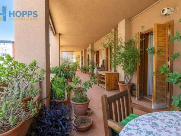 appartamento in vendita a Palermo in zona Malaspina/Palagonia