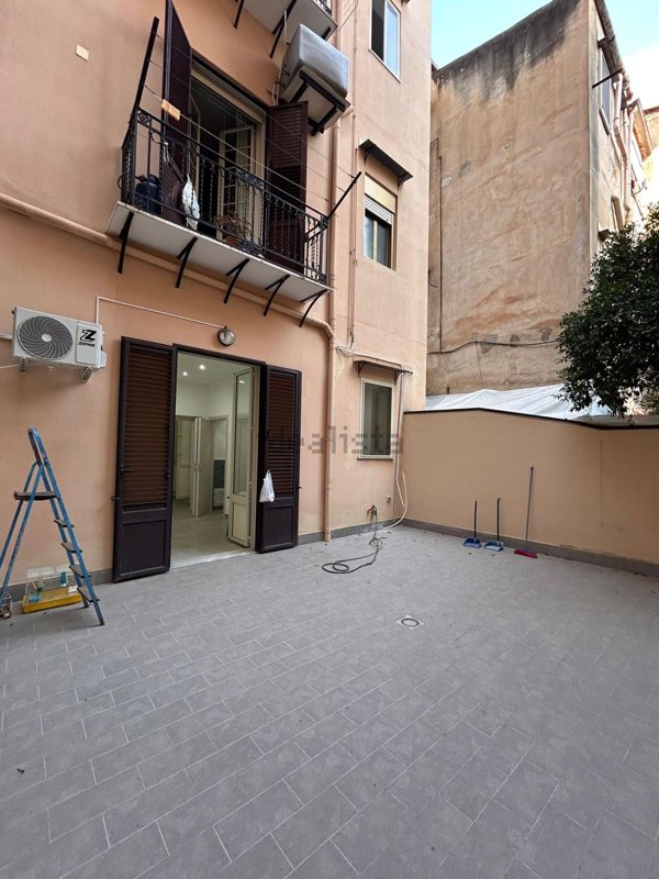 appartamento in vendita a Palermo in zona Oreto