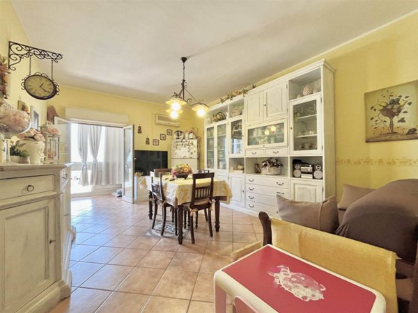 appartamento in vendita a Palermo in zona Roccella