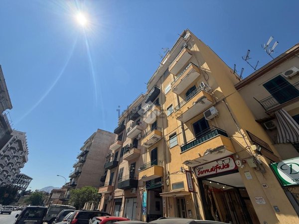 appartamento in vendita a Palermo in zona Noce