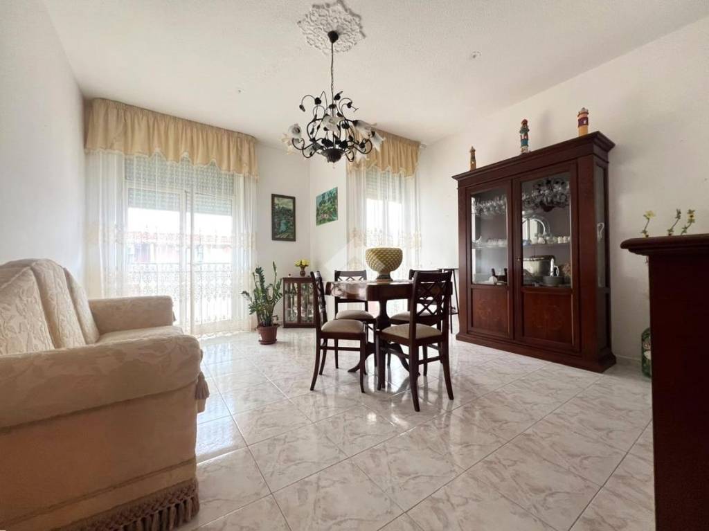 appartamento in vendita a Palermo in zona Roccella