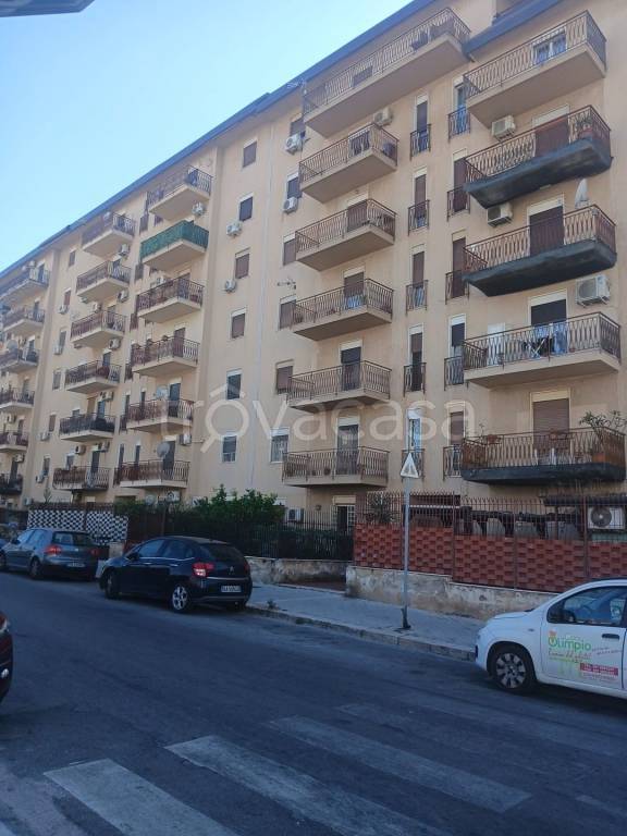 appartamento in vendita a Palermo in zona Roccella