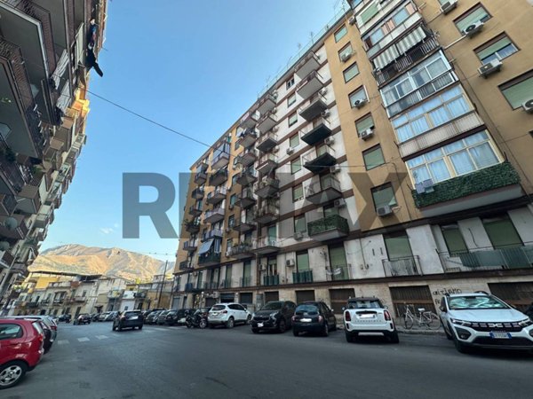 appartamento in vendita a Palermo in zona Oreto