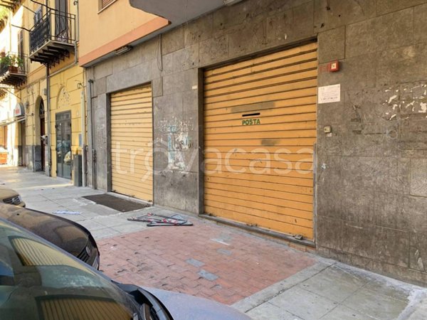 negozio in vendita a Palermo in zona Politeama