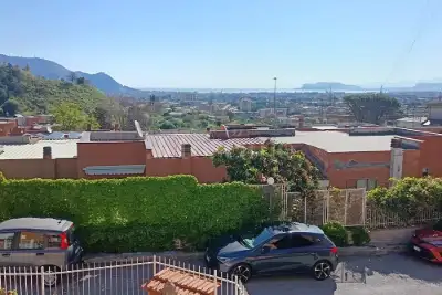 casa indipendente in vendita a Palermo in zona Borgo Nuovo