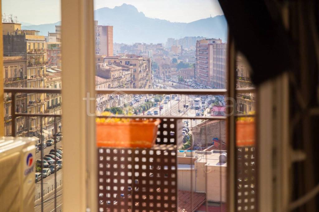 appartamento in vendita a Palermo in zona Oreto