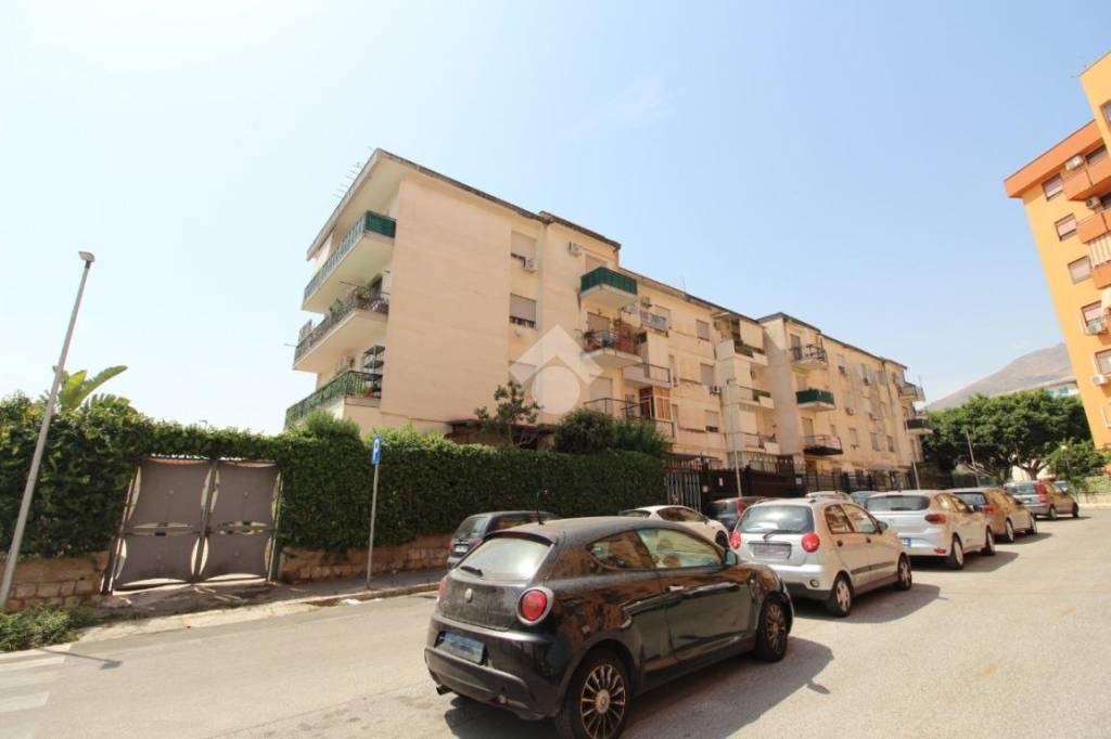 appartamento in vendita a Palermo in zona Cruillas