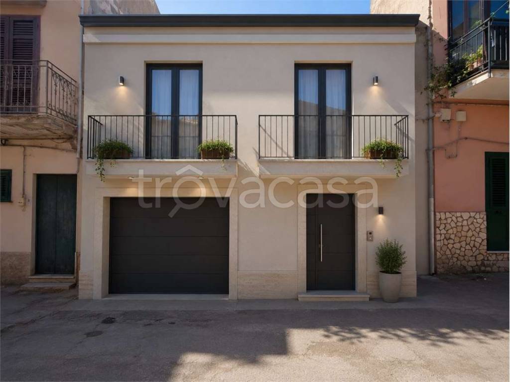 appartamento in vendita a Palermo in zona Oreto