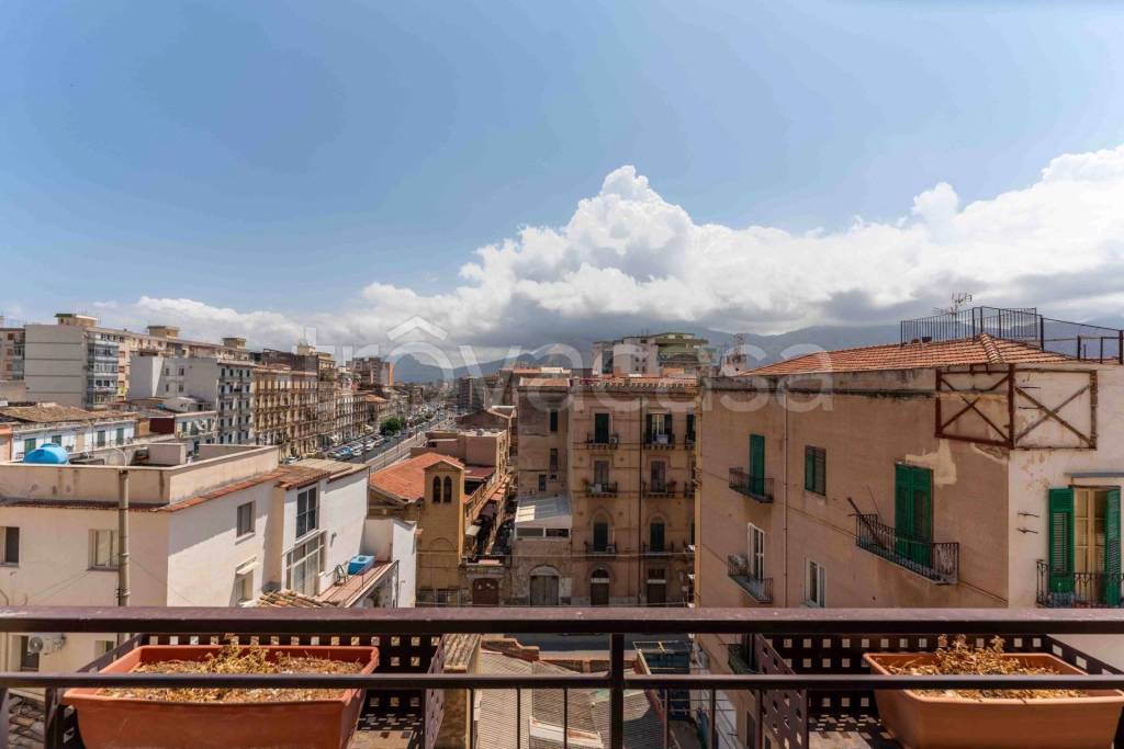 appartamento in vendita a Palermo in zona Centro storico